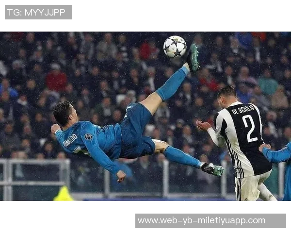 尤文前球员揭露C罗对萨里战术不满用吃草方式表达自己对比赛的理解